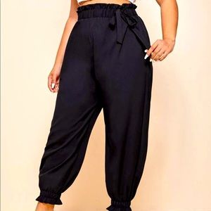 Black tie waist pants